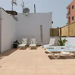 Semesterbostad Private Solarium - 2br House Near The Airport *
