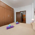 Private Solarium - 2br House Near The Airport * Vecindario (Gran Canaria)