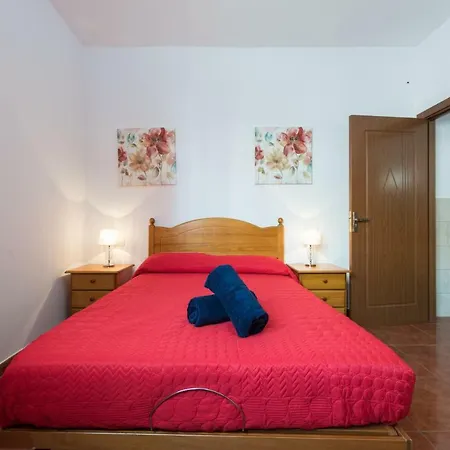 Private Solarium - 2br House Near The Airport * Vecindario (Gran Canaria)